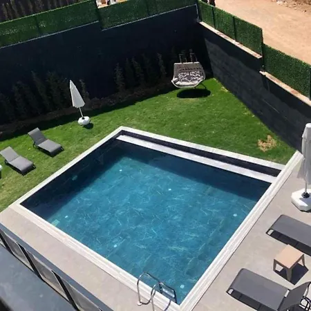 וילה Stunning 4-bed Private Pool Sauna & Hammam פאטהיה
