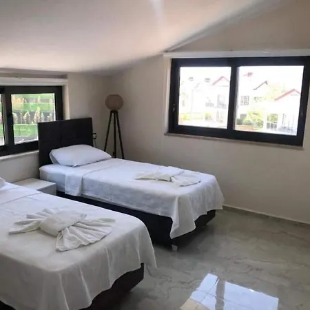 וילה Stunning 4-bed Private Pool Sauna & Hammam *